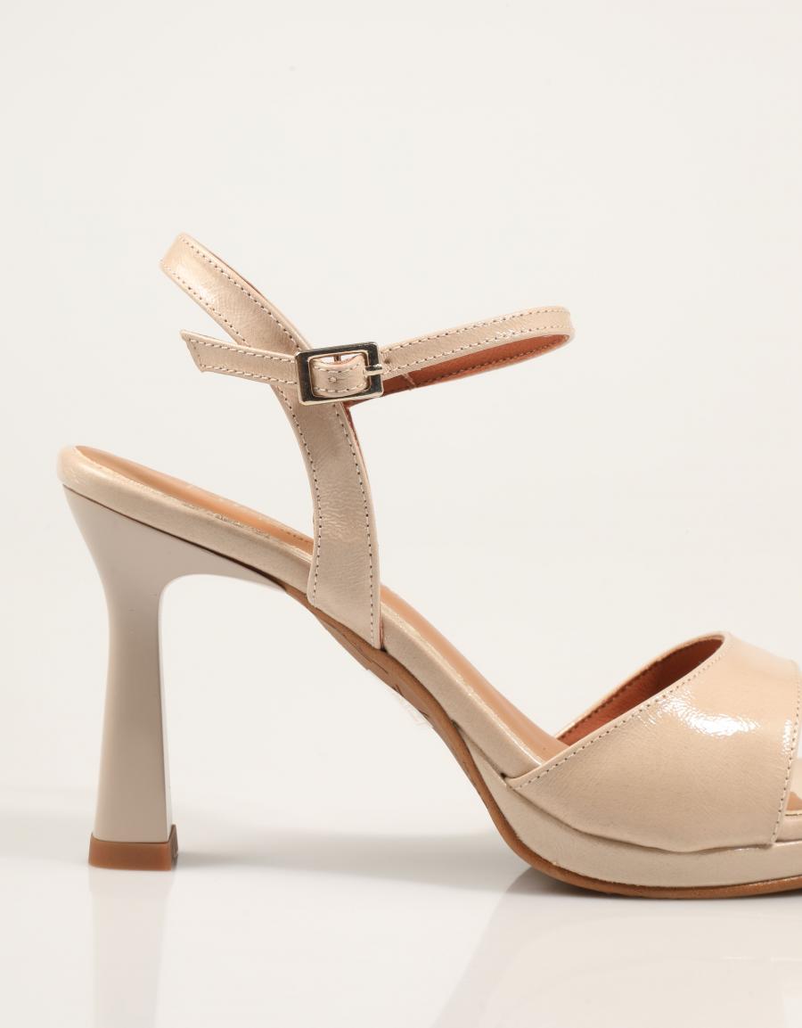 SANDALIAS REBECCA HOPE SANDALIA SAHARA en color Beige