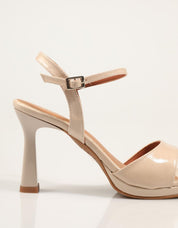SANDALIAS REBECCA HOPE SANDALIA SAHARA en color Beige
