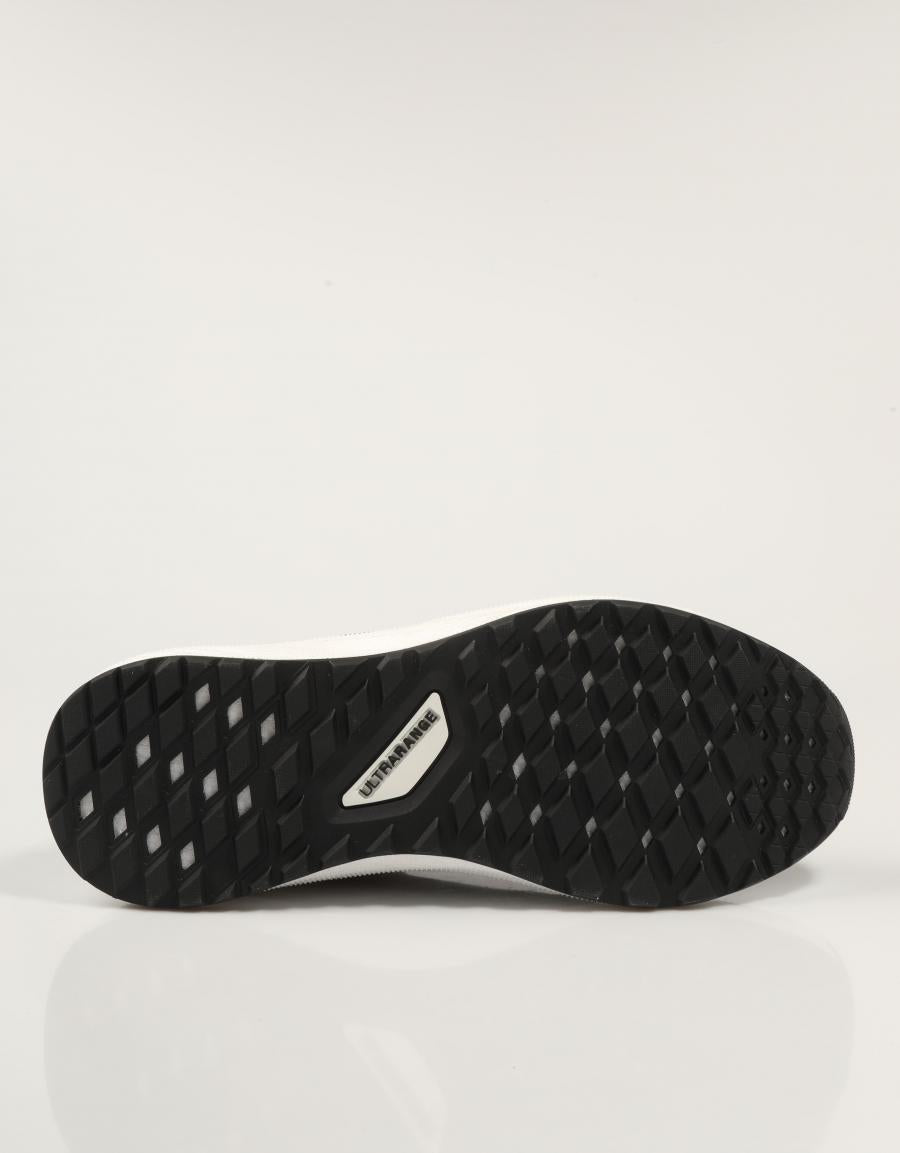 ZAPATILLAS VANS ULTRARANGE en color Negro