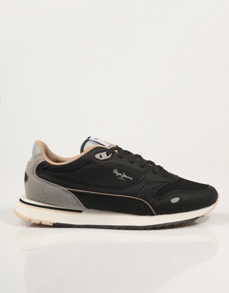 ZAPATILLAS PEPE JEANS BEXLEY CITY M en color Negro