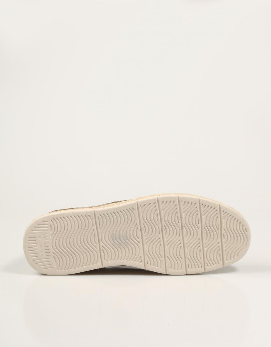 ZAPATILLAS PEPE JEANS PORTO DECK M en color Beige