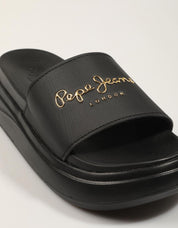 CHANCLAS PEPE JEANS BELLA LOG W en color Negro