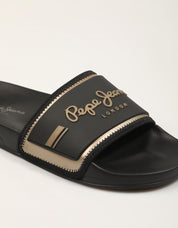 CHANCLAS PEPE JEANS SLIDER MET W en color Negro