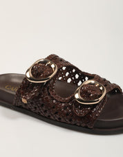 SANDALIAS CARMELA BIO TRENZADO MARRON en color Marron