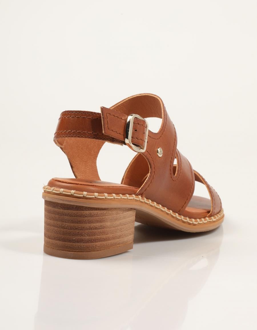 SANDALIAS PIKOLINOS BLANES W3H-1635 en color Cuero