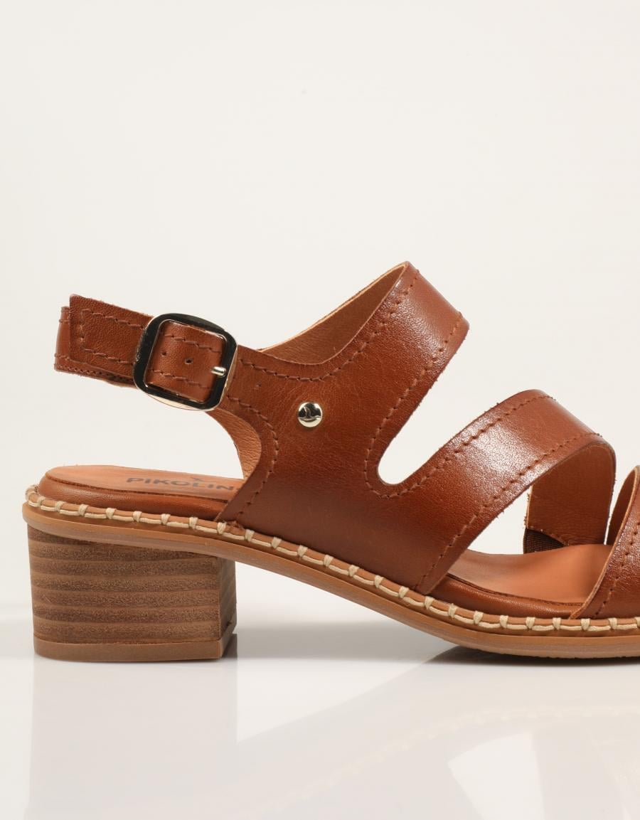 SANDALIAS PIKOLINOS BLANES W3H-1635 en color Cuero
