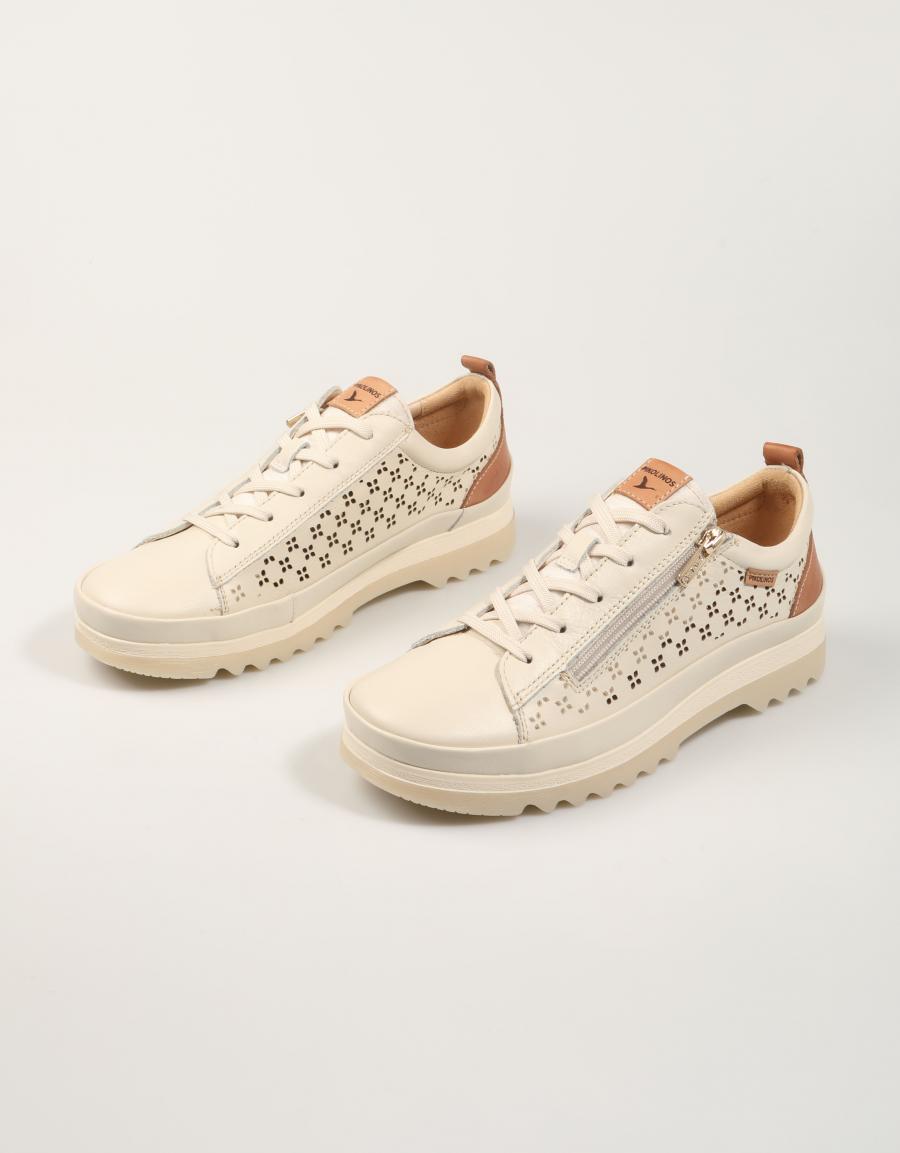 ZAPATILLAS PIKOLINOS VIGO W3W-6841C1 en color Hielo