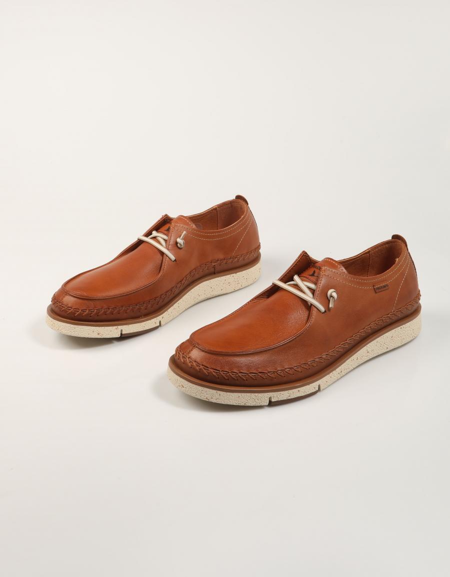 ZAPATILLAS PIKOLINOS SAN JUAN M6L-4274C1 en color Cuero