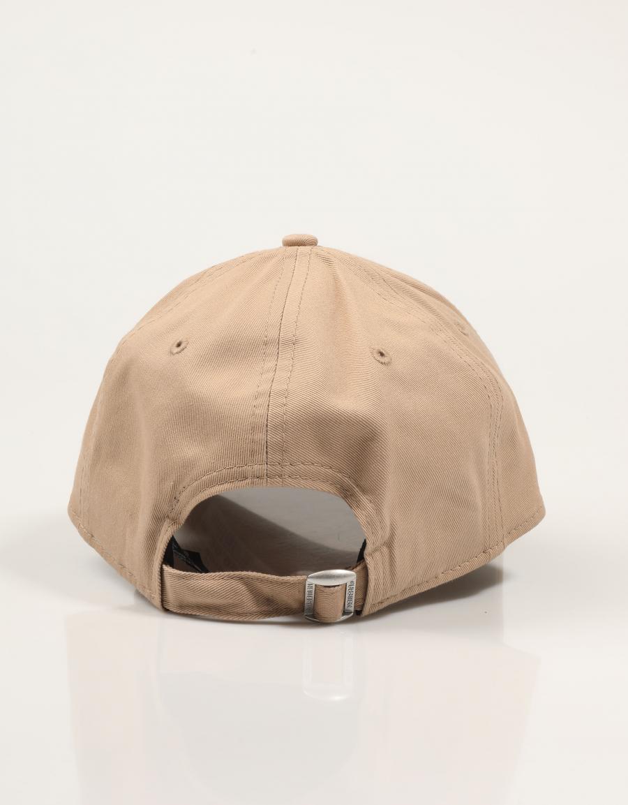 GORRA NEW ERA OUTLINE 9FORTY en color Beige