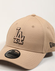 GORRA NEW ERA OUTLINE 9FORTY en color Beige