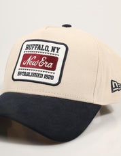 GORRA NEW ERA PATCH SUEDE E-FRAME en color Beige