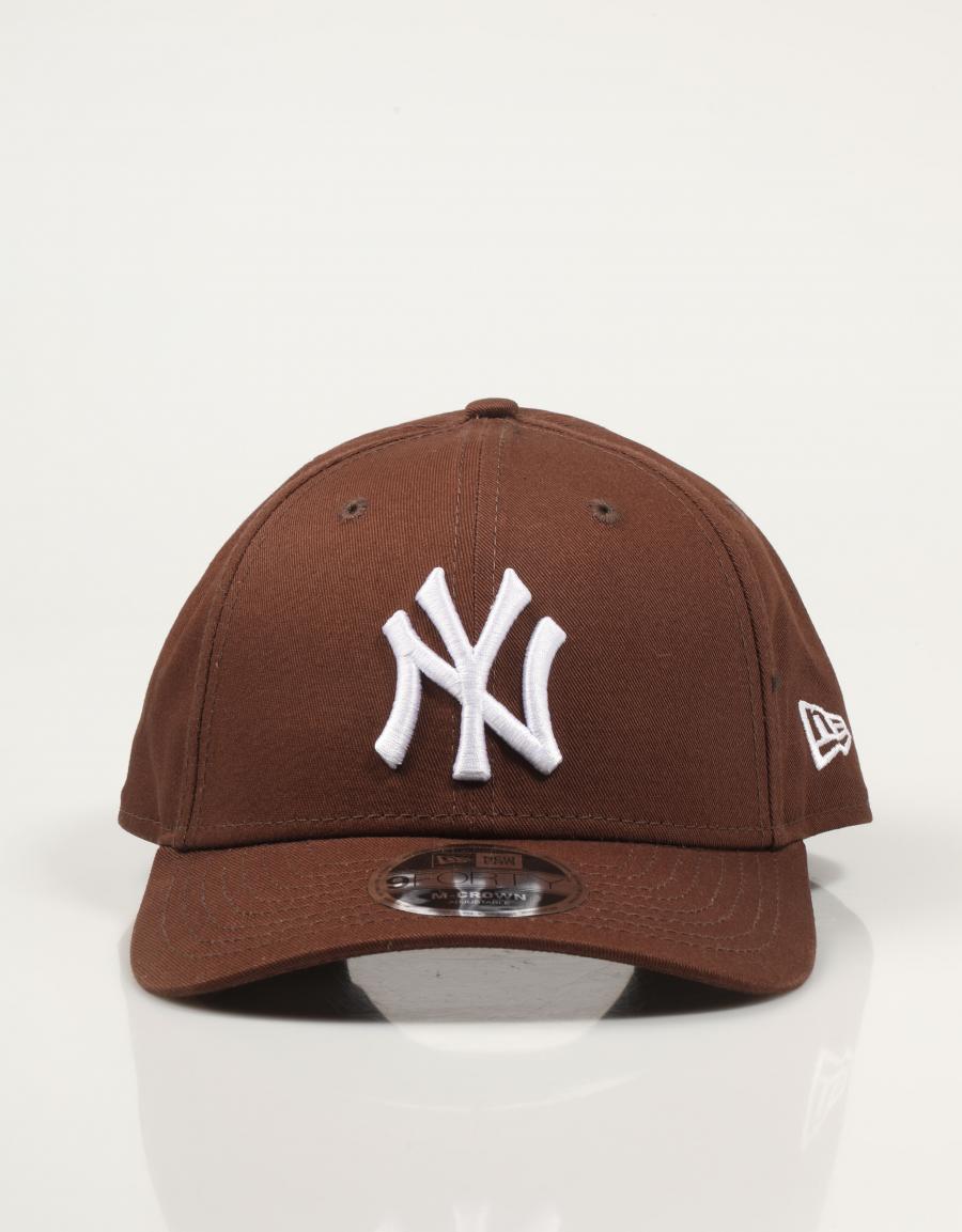 GORRA NEW ERA 9FORTY MCROWN NEW YORK YAMKEES en color Marron