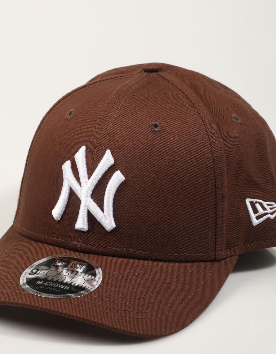 GORRA NEW ERA 9FORTY MCROWN NEW YORK YAMKEES en color Marron