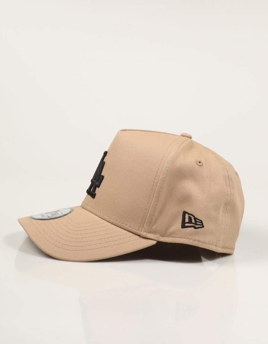 GORRA NEW ERA 9FORTY AFRAME CAMBLK 60856250 en color Beige