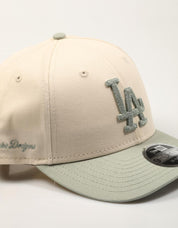 GORRA NEW ERA 9FORTY MC LTCEVG 60856244 en color Beige