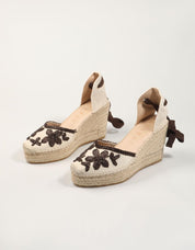 SANDALIAS ALHAMAS CRUDO/MARRON en color Beige
