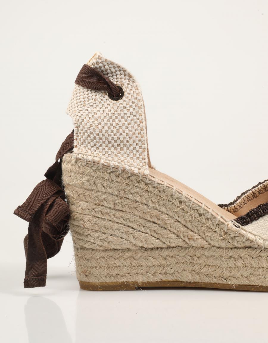 SANDALIAS ALHAMAS CRUDO/MARRON en color Beige