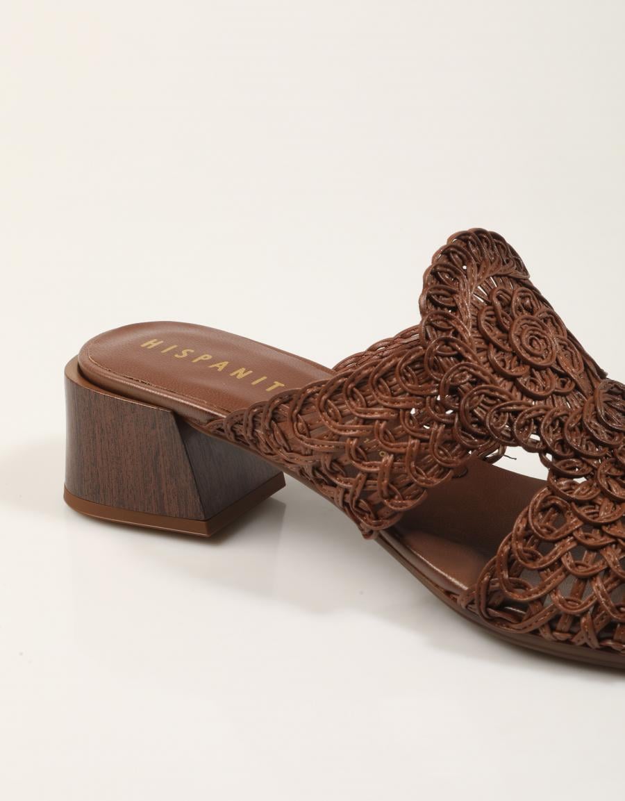 SANDALIAS HISPANITAS PALA CORDELA AVELLANA en color Marron
