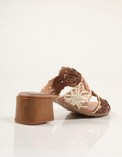 SANDALIAS HISPANITAS PALA GARDEN NATURALES en color Cuero