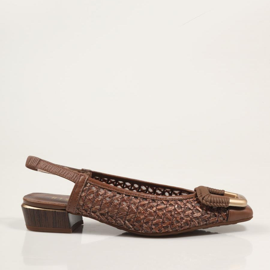 SANDALIAS HISPANITAS  en color Marron