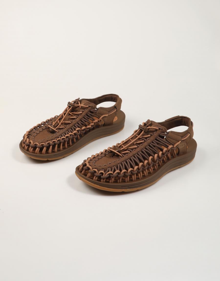 SANDALIAS KEEN UNEEK en color Cuero
