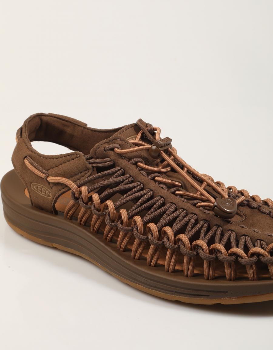 SANDALIAS KEEN UNEEK en color Cuero