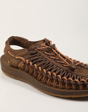 SANDALIAS KEEN UNEEK en color Cuero