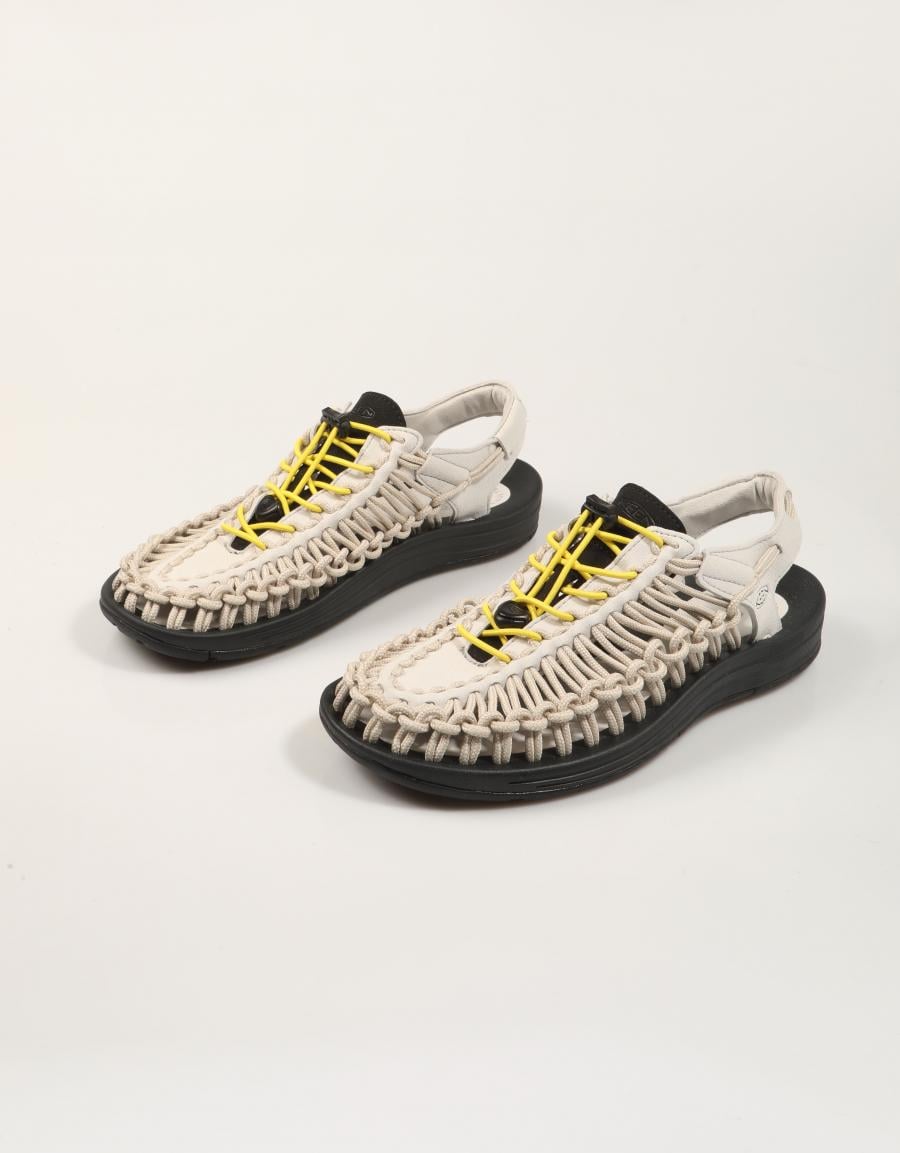 SANDALIAS KEEN UNEEK en color Blanco