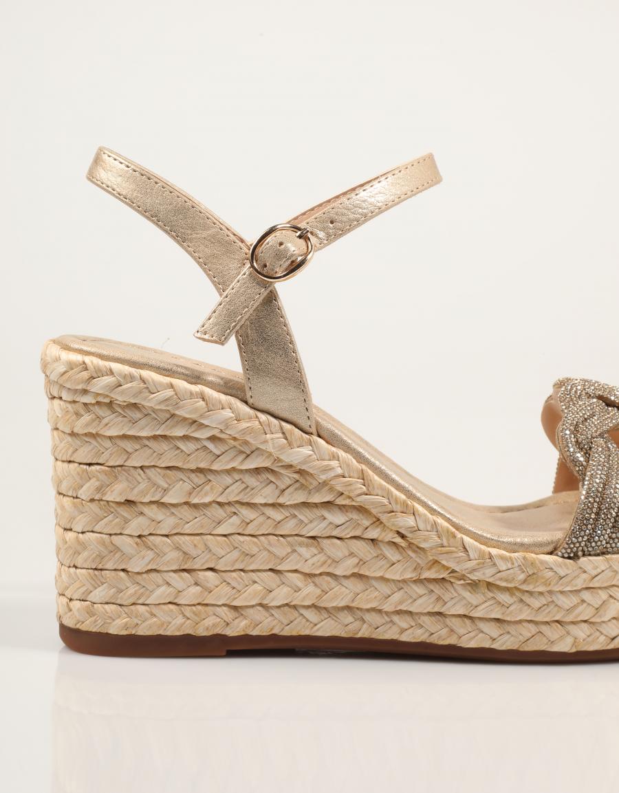 SANDALIAS ALMA EN PENA SANDALIA SARA GOLD en color Oro