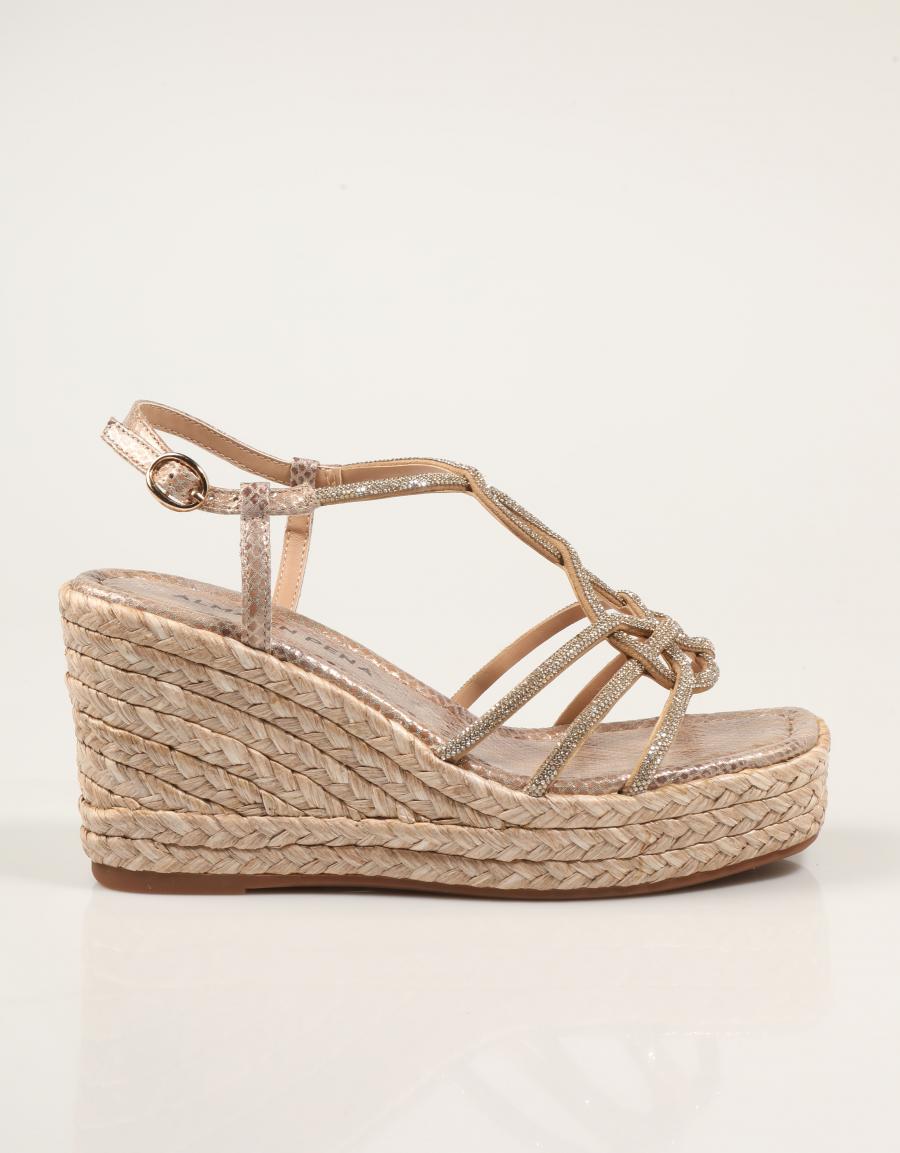 SANDALIAS ALMA EN PENA  en color Oro