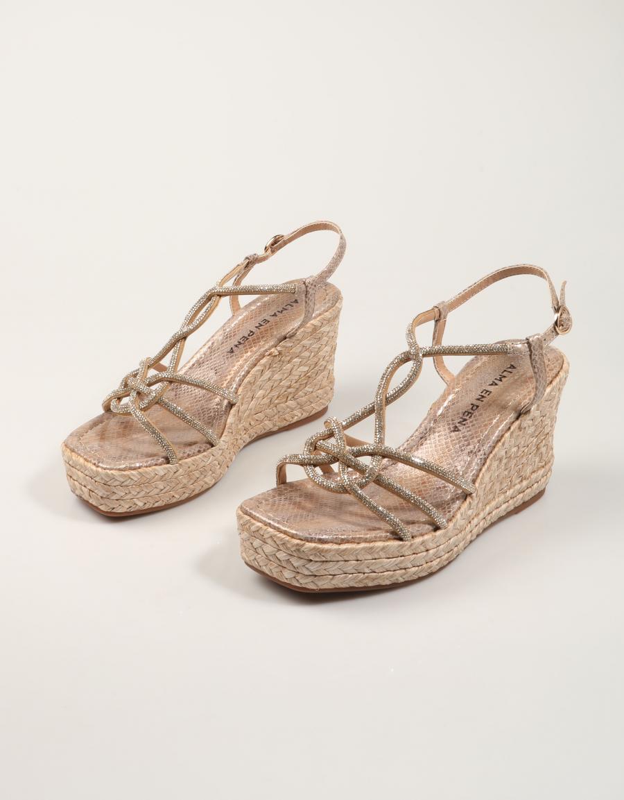 SANDALIAS ALMA EN PENA  en color Oro