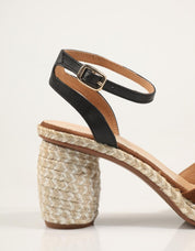 SANDALIAS GAIMO FENDA ANTE MARRON en color Marron