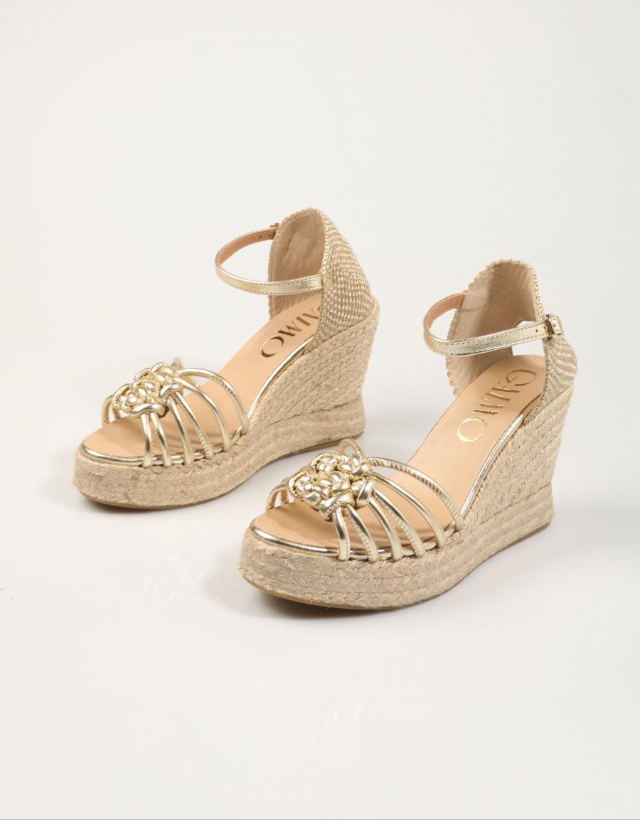 SANDALIAS GAIMO RUNE NAPA PLATINO en color Platino