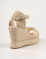 SANDALIAS GAIMO RUNE NAPA PLATINO en color Platino