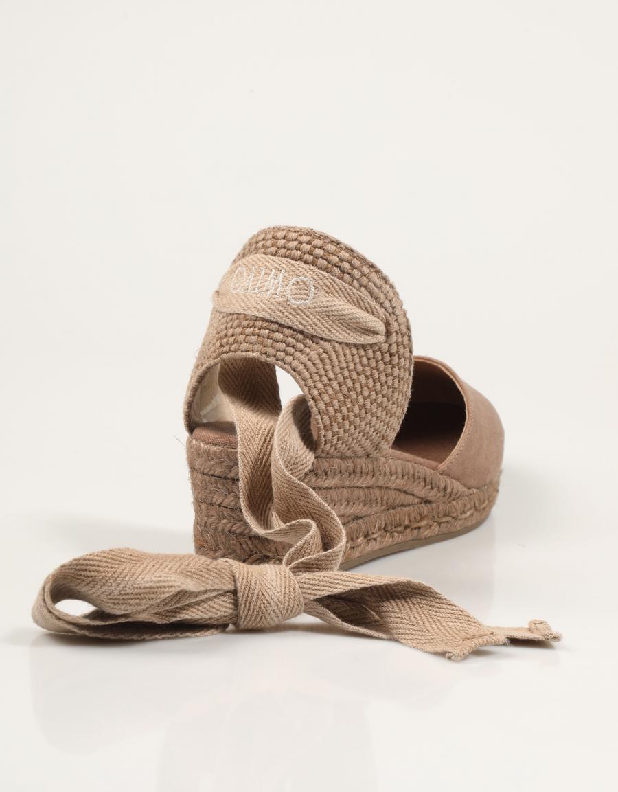 SANDALIAS GAIMO LINO PIQUE SUMMER BISON en color Taupe