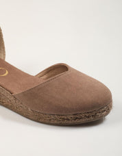 SANDALIAS GAIMO LINO PIQUE SUMMER BISON en color Taupe