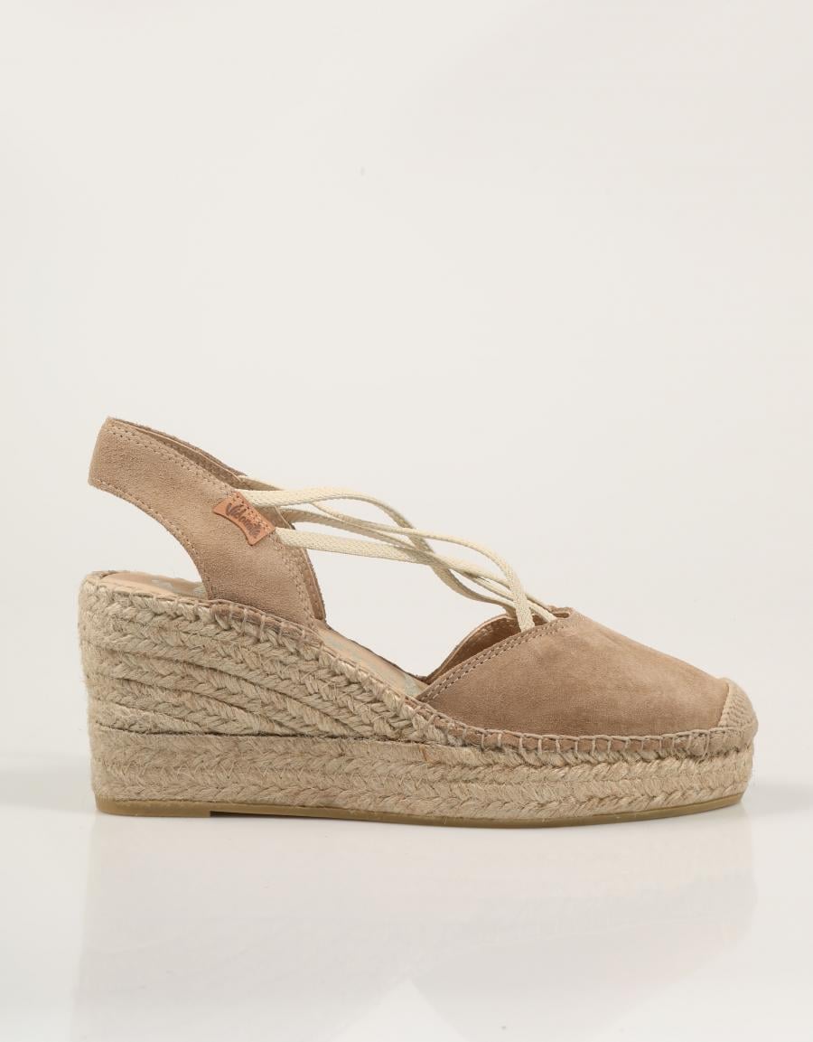 ALPARGATAS VIDORRETA VITELO ARENA en color Beige