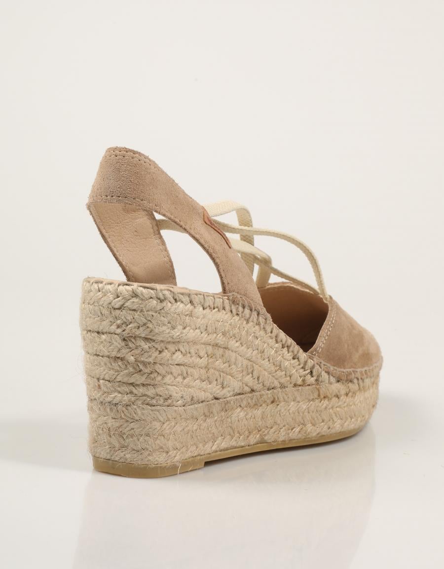 ALPARGATAS VIDORRETA VITELO ARENA en color Beige