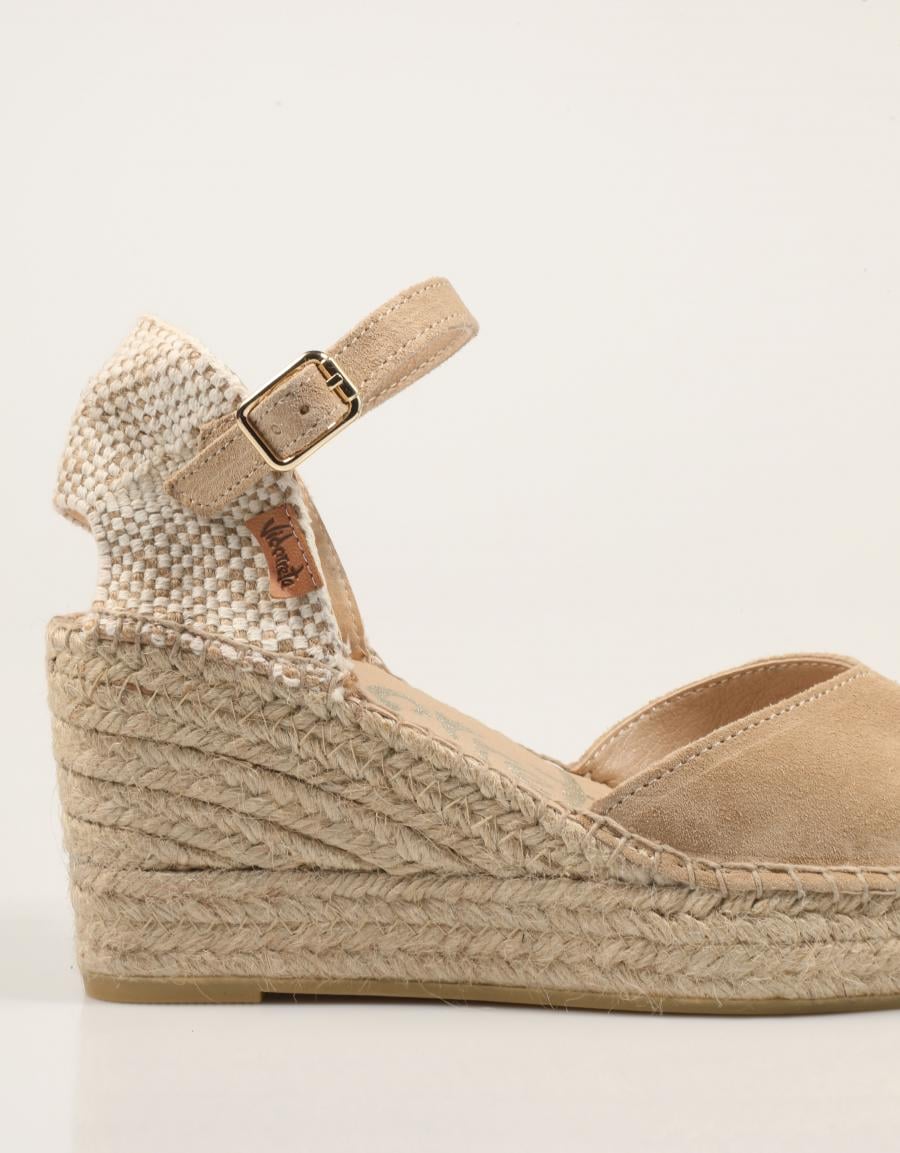 ALPARGATAS VIDORRETA VITELO ARENA en color Beige