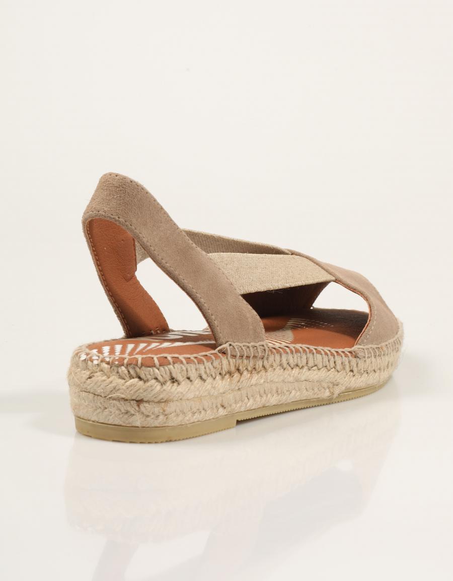 SANDALIAS LUCIA VIGUERA SANDALIA ELASTICOS DESERT en color Taupe