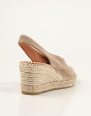 SANDALIAS LUCIA VIGUERA CUÑA YUTE DESERT en color Taupe