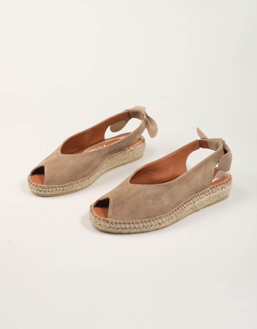 SANDALIAS LUCIA VIGUERA DESTALONADO LAZO DESERT en color Marron