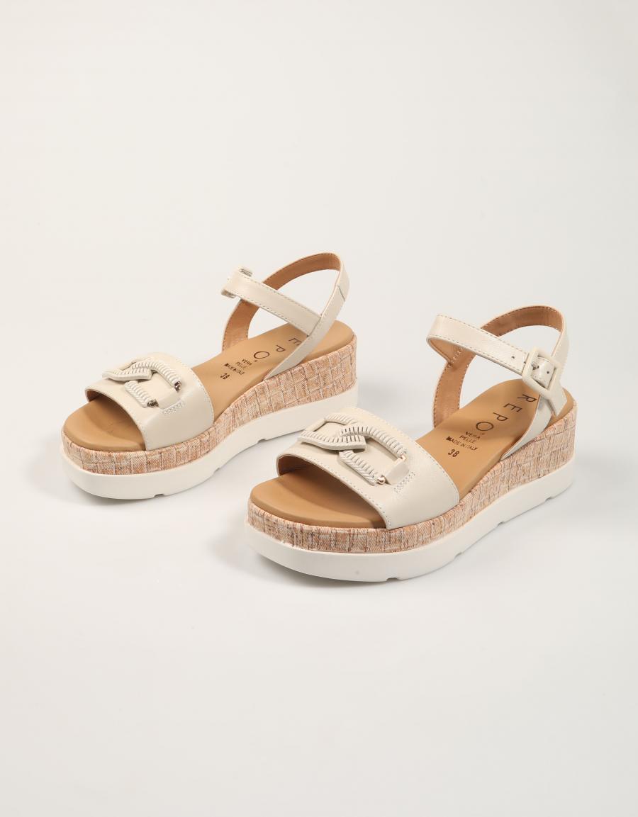 SANDALIAS LA REPO SANDALIA AVORIO en color Hielo