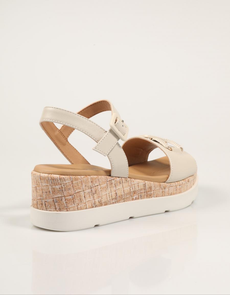 SANDALIAS LA REPO SANDALIA AVORIO en color Hielo