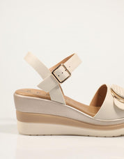 SANDALIAS LA REPO SANDALIA AVORIO en color Hielo