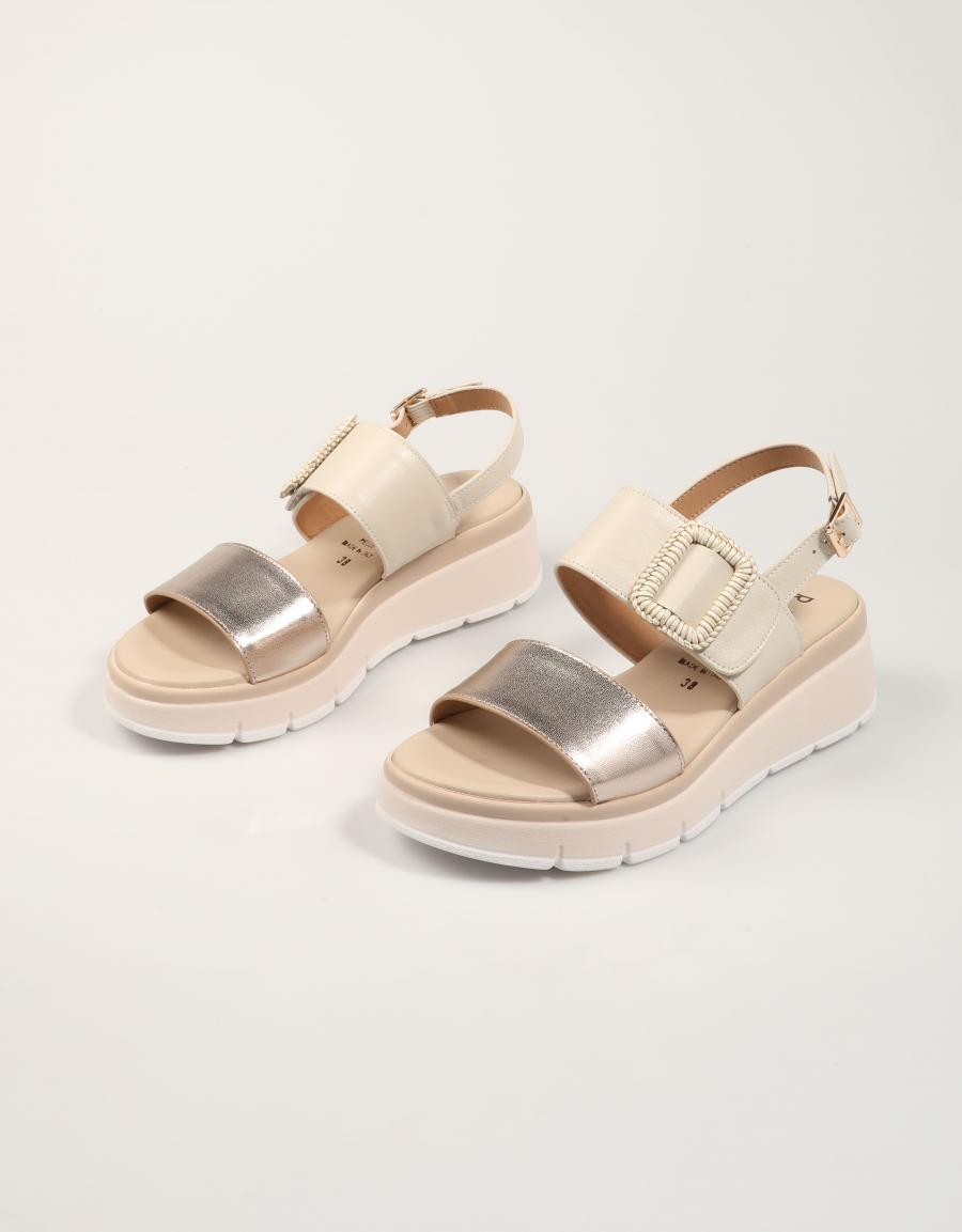 SANDALIAS LA REPO SANDALIA CIPRIA AVORIO en color Hielo
