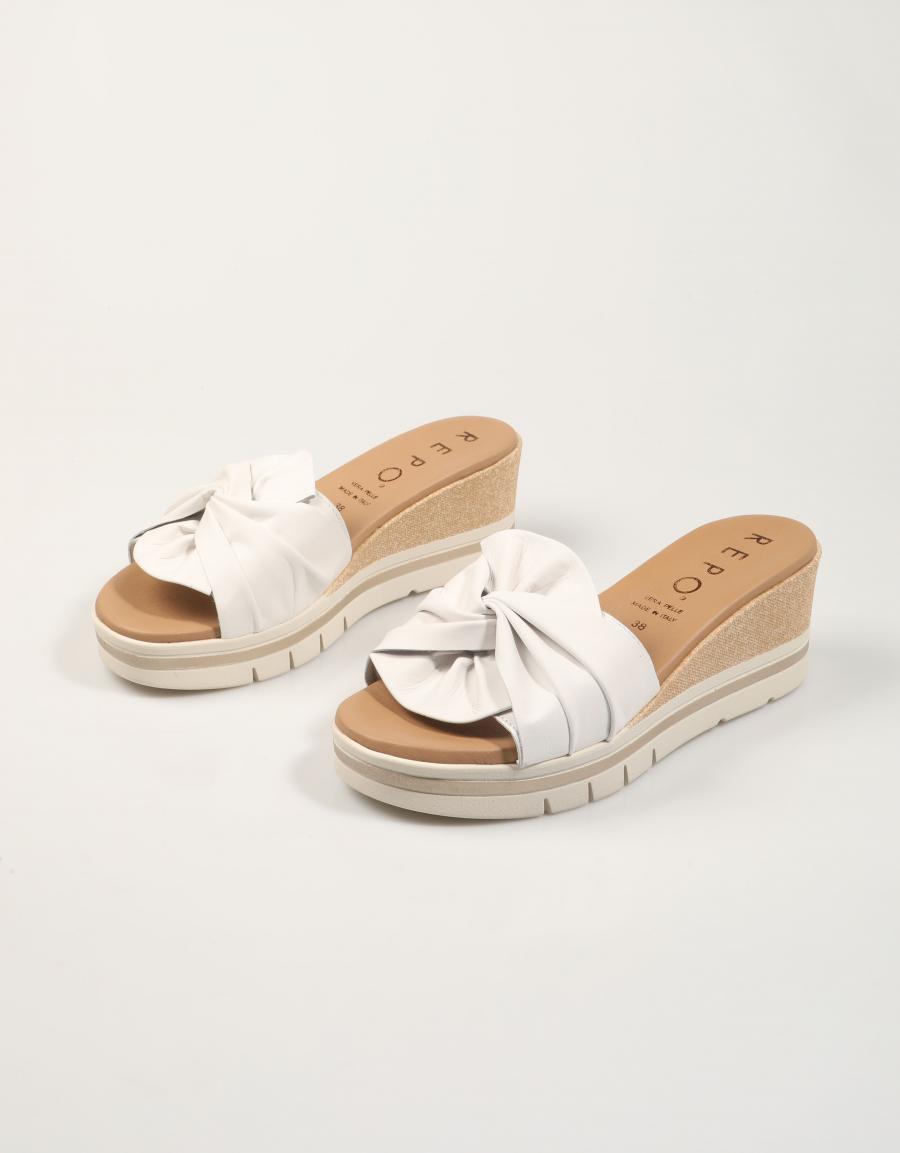 SANDALIAS LA REPO SANDALIA BIANCO en color Blanco