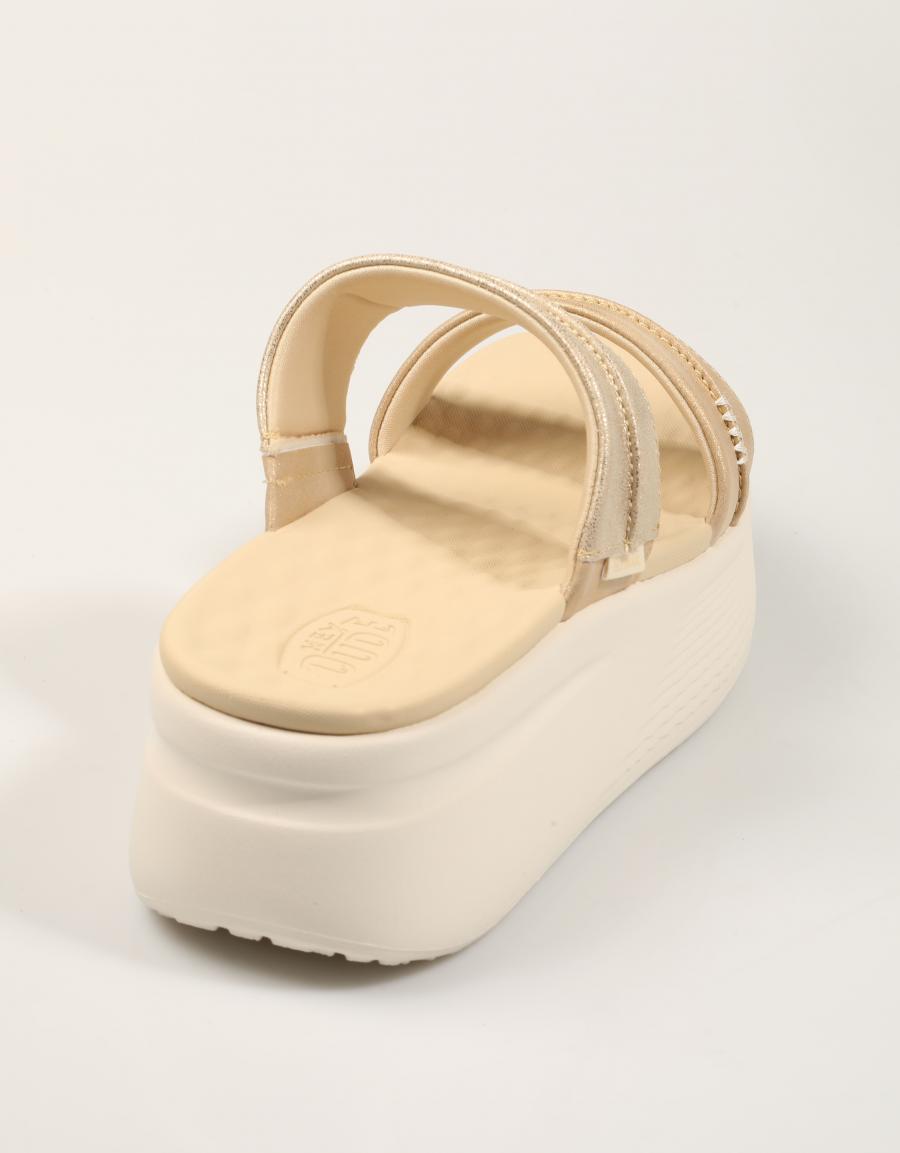 SANDALIAS DUDE AUSTIN SLIDE CLASSIC en color Oro