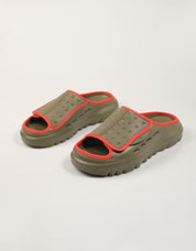 CHANCLAS UGG PEAKMOD SLIDE 1175194 en color Kaki