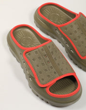CHANCLAS UGG PEAKMOD SLIDE 1175194 en color Kaki